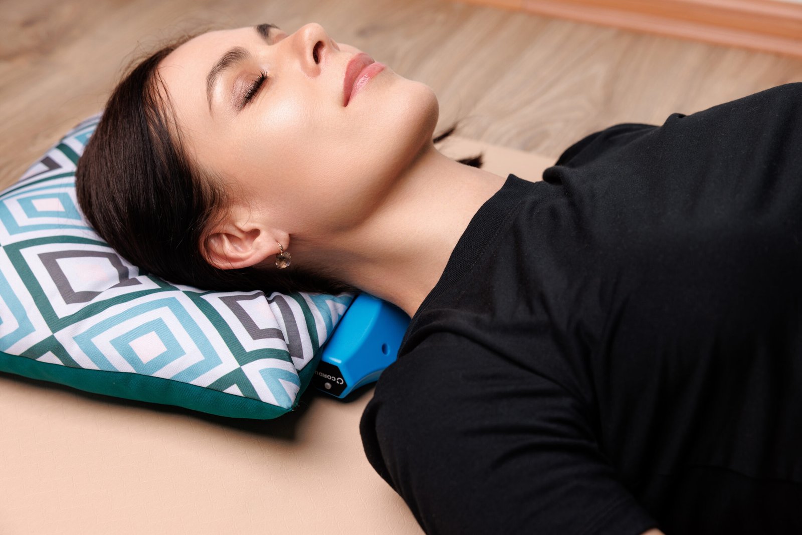 CORDUS VIBRO: Deep Massager for Neck, Back and Waist Pain Relief - Image 4